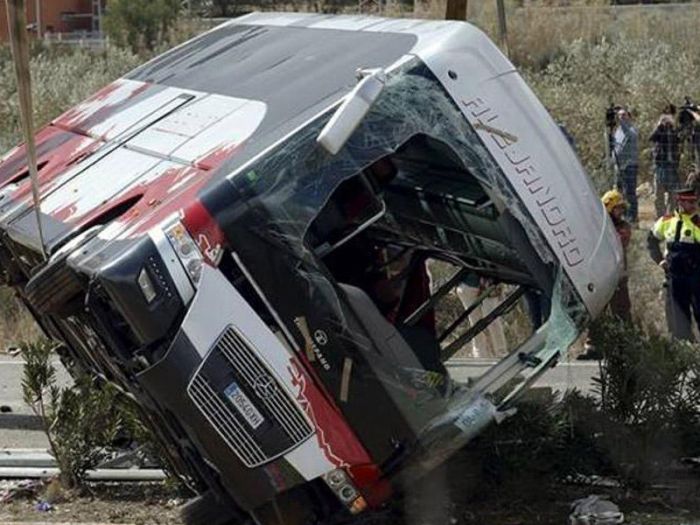 Avtobus aşdı 32 sərnişin öldü - YENİLƏNİB