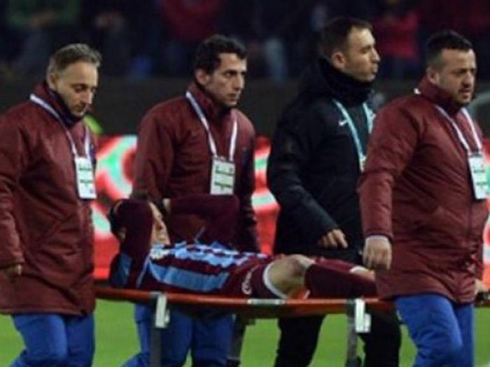 "Trabzonspor"un müdafiəçisi zədələndi