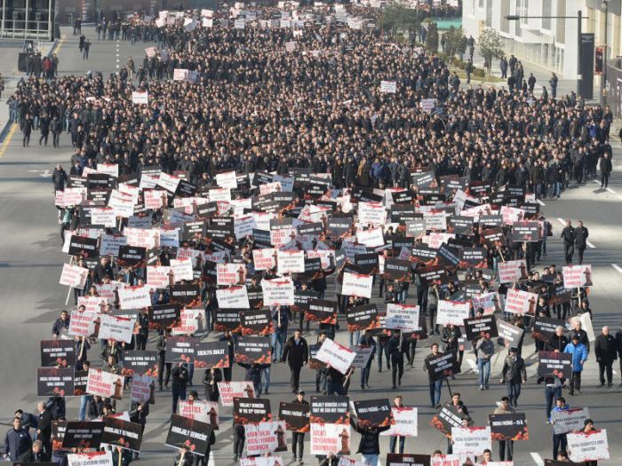 Bakıda 40 mindən çox insan yürüşə çıxdı "Rədd olsun erməni faşizmi!"