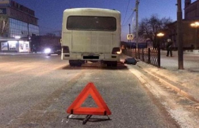 Bakıda sərnişin avtobusu 25 yaşlı qızı vurub