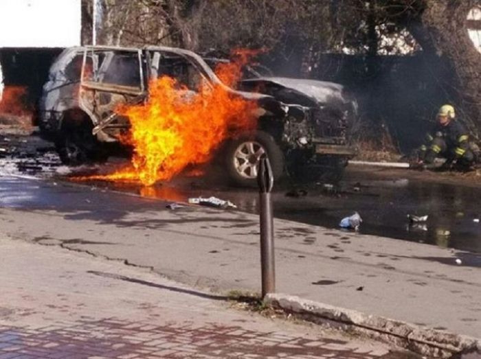 Ukrayna Təhlükəsizlik Xidmətinin polkovnikinin avtomobili partladıldı - FOTOLAR