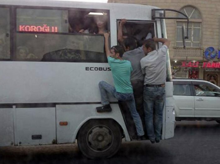 Bu görüntülər Bakıdakı avtobuslarda qeydə alınıb - FOTOLAR