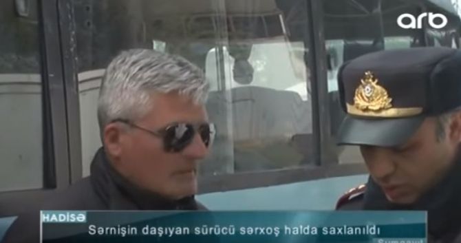 “2 bakal pivə ilə nə olur?” Sərxoş sürücü polislə mübahisə etdi - VİDEO