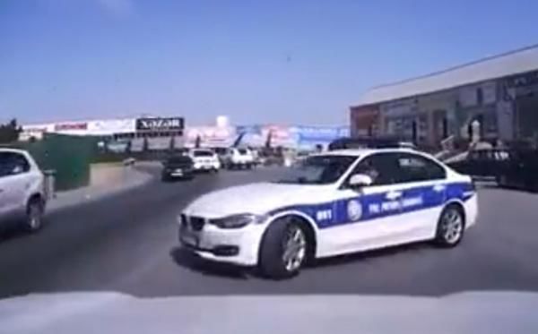 Bakıda yol polisi qaydanı belə pozdu VİDEO