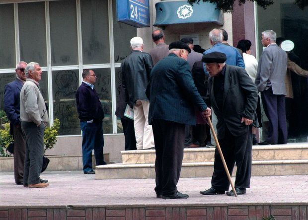 Pensiyalar bu gün veriləcəkmi?