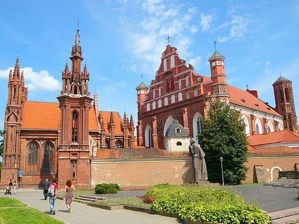 Azərbaycan səfirliyi Litvada erməni təxribatının qarşısını alıb