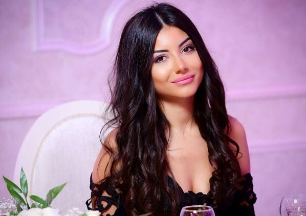 Aysel "Kurtlar vadisi"nin aktyoru ilə bir arada FOTO