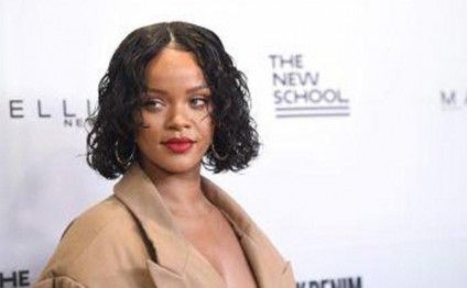 Rihanna köklüyünə görə ona lağ edənlərə belə cavab verdi FOTO