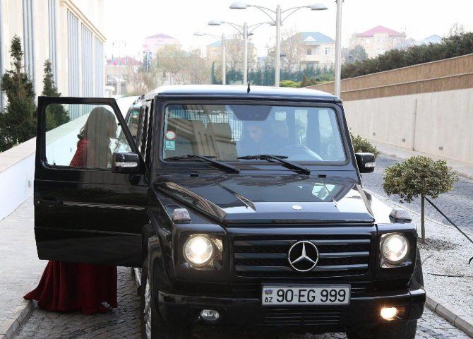 "Gelandewagen" sürən azərbaycanlı məşhurlar