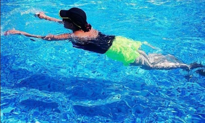 Elza Seyidcahanın hovuz FOTOLARI