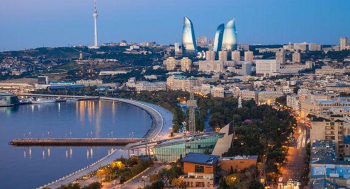 Məşhur türkiyəli müğənni Bakıya gəlir