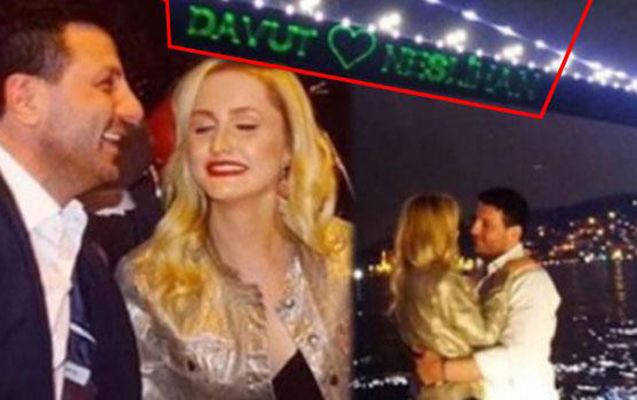 Özündən 23 yaş kiçik qızla sevgili oldu