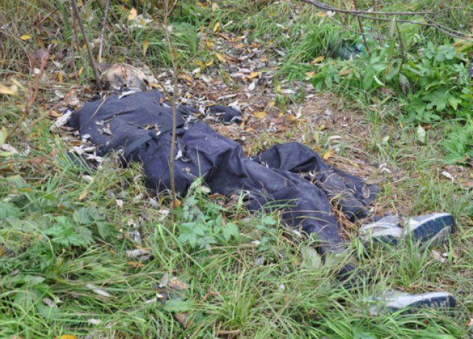 Sevgilisini və atasını öldürüb, meyitlərini yol qırağına atdı Abşeronda dəhşət