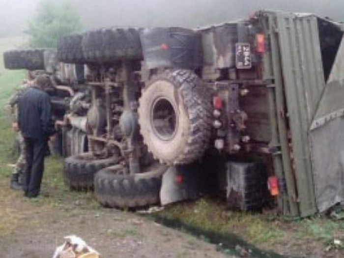 SİYASƏT Qarabağda 8 düşmən hərbçisi öldü, 4-ü yaralandı FOTO