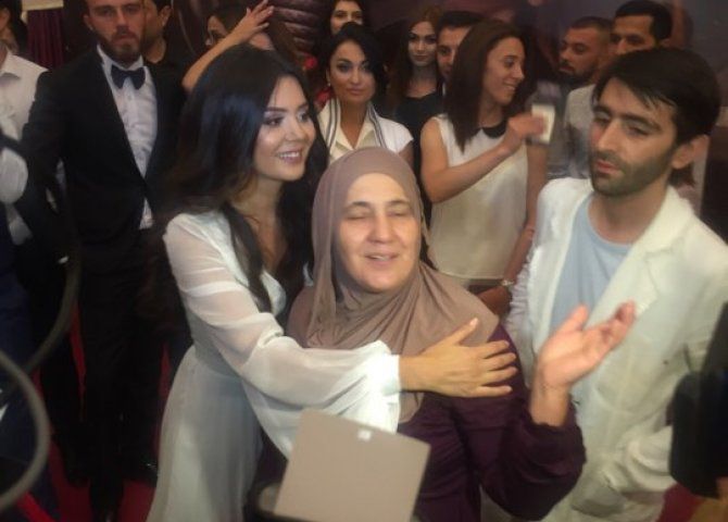 Oksananın anası "Qızımla bacarmıram, Elşadla da bizsiz evlənmişdi"