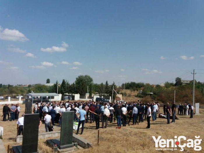 Oğlu Dədə Ədalətin vəsiyyətinə əməl etmədi