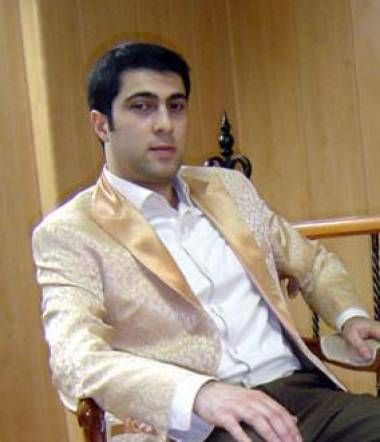 “Pulu özləri qoyur, ziyana düşürlər…” Namiq söz atdı