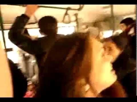 Avtobusda 26 yaşlı qızı döydülər