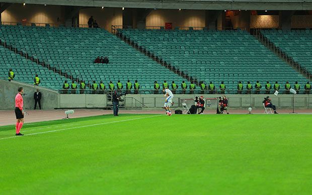 Azərbaycanda azarkeşlər millini boykot etdi