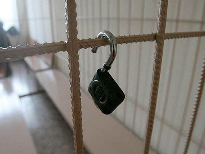 "Beynəlxalq Bank"ın vəzifəli şəxsinə HÖKM OXUNDU