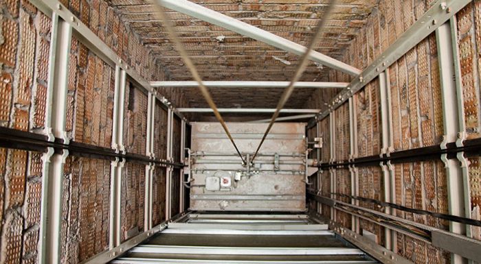 SOCAR-ın binasında ölən gəncin faciədən öncəki "selfie"si FOTO