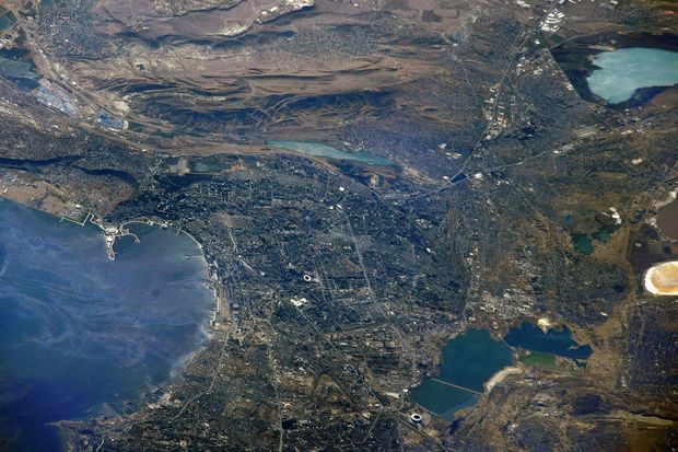 Tanınmış kosmonavt Bakının kosmosdan çəkilən görüntülərini yaydı - FOTOLAR