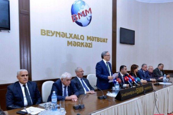 "Fədayə Laçın sanki Ceyms Bondmuş" Aqil Abbas