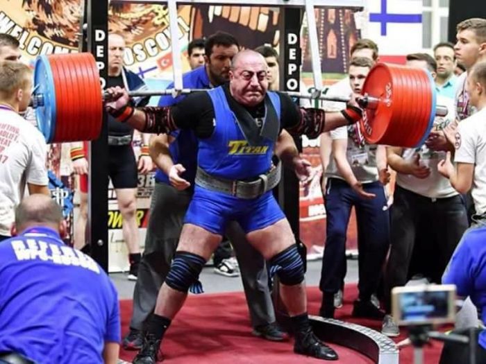 Dünyanın ən güclü insanları Azərbaycan polisləri imiş