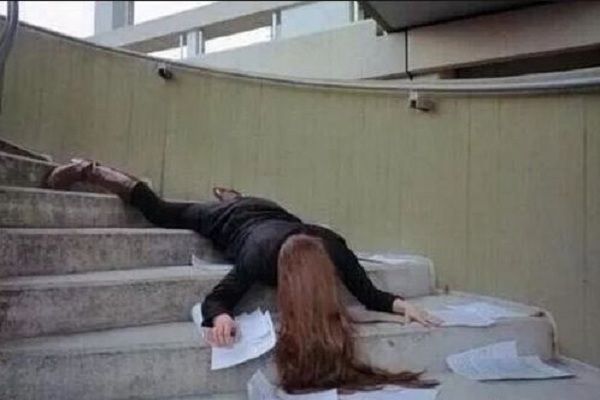 Ali məktəbdə bədbəxt hadisə İki tələbə ağır xəsarət aldı