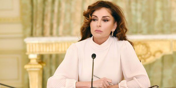 Mehriban Əliyeva ordenlə təltif olunub