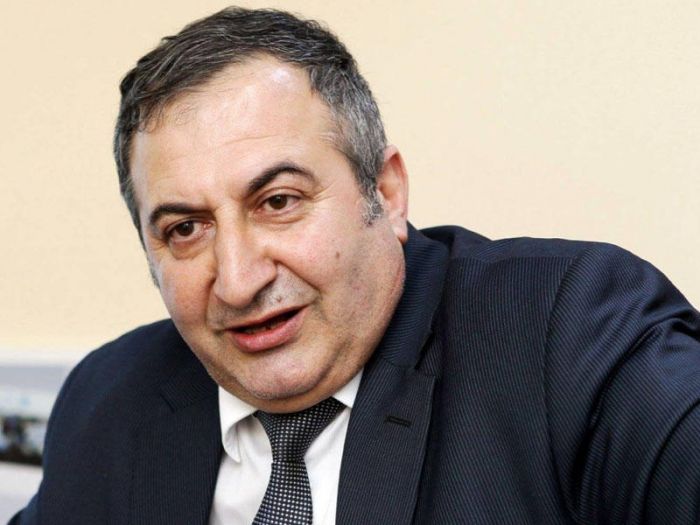 "Azərbaycanda nə qədər kişi var, hamısı başqa qadınla gəzir"