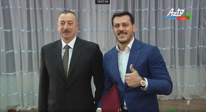 Prezident Zabit Səmədova ev verdi