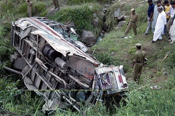 Peruda avtobus dərəyə aşdı: 51 nəfər ölüb