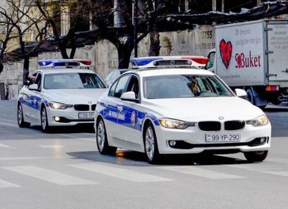 Bakıda polislər aparıcıya görə səfərbər oldu - VİDEO