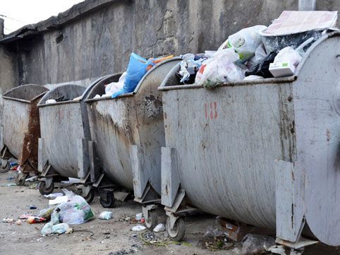 Bakıda dəhşətli qətl kişini doğrayıb, zibil qabına yığdılar