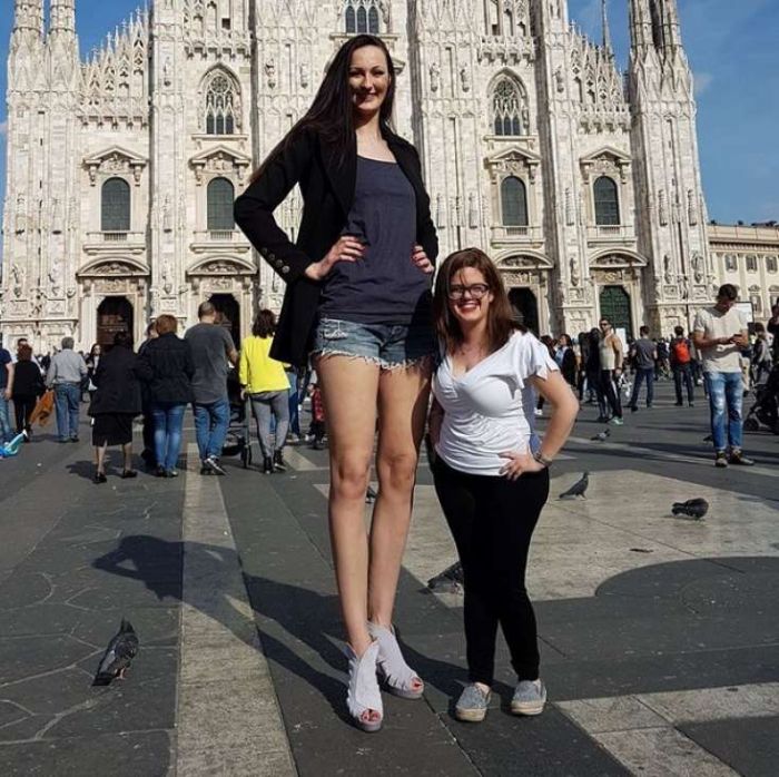 Dünya bu rus qızdan danışır - Ən uzun ayaqlar... /FOTOLAR
