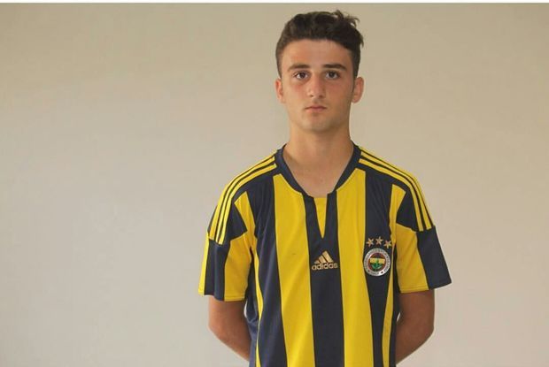 “Qarabağ”ın futbolçusu “Fənərbaxça”ya transfer olundu