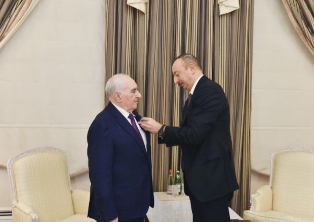İlham Əliyev deputata orden verdi YENİLƏNİB