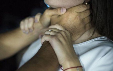 Bakıda oğul yaşlı anasını amansızlıqla qətlə yetirdi