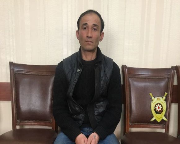 Bakıda avtomat satmaq istəyən şəxs tutulub FOTO