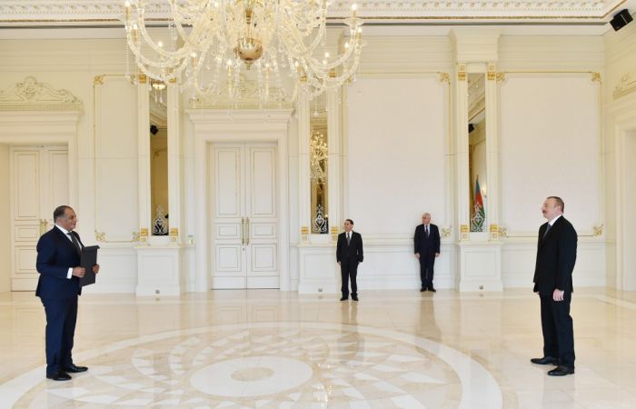 Prezident İlham Əliyev Misirin yeni səfirinin etimadnaməsini qəbul edib