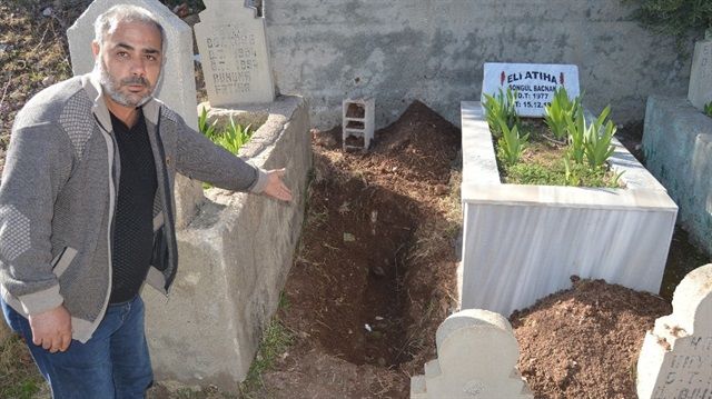 Uşağının məzarını ziyarətə gəldi, şok yaşadı FOTO