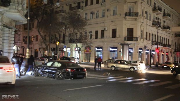 Bakıda vəzifəli şəxsin oğlu ağır qəza törədib FOTO + VİDEO