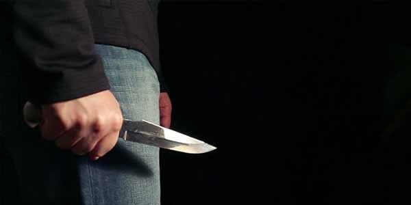 "Aranızda kişi yoxdur?" davası qanla bitdi Polis bıçaqlandı