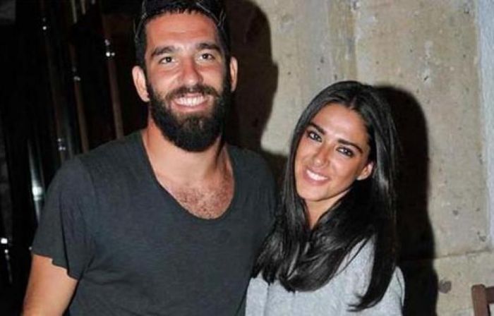 Arda arvadına ayaqlarını yudurtdu