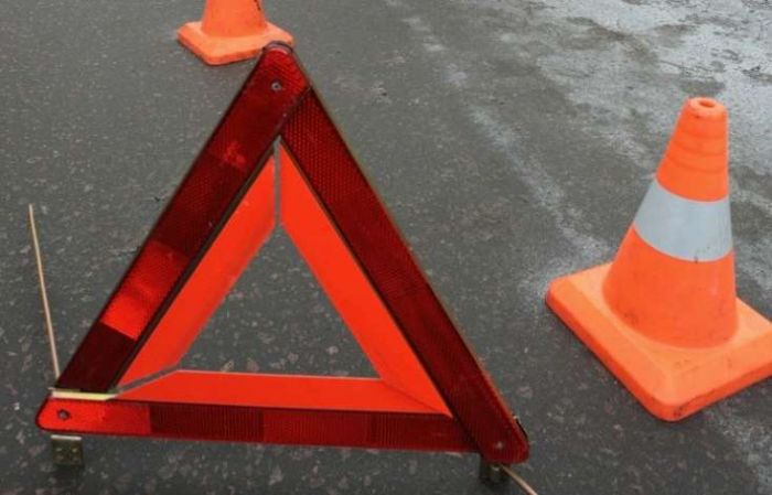 Zərdabda "FORD" "Mercedes"lə toqquşub 4 nəfər xəsarət alıb