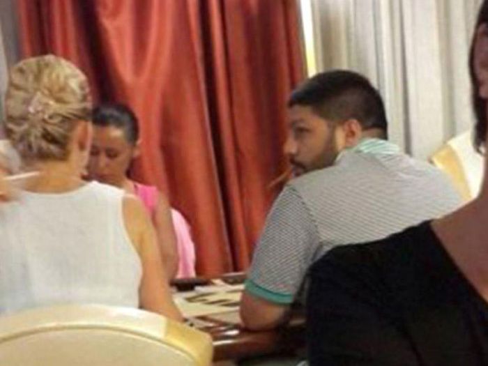 Şəmkir toyundan 40 min qazanan müğənninin əri varını qumarda uduzdu FOTO