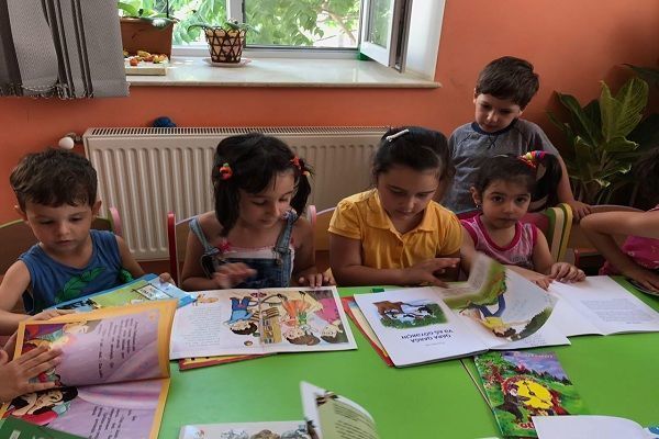 Uşaqlar bir yaşından bağçaya gedə biləcək