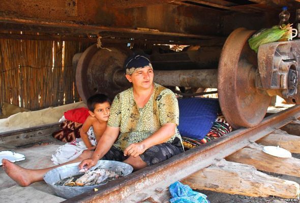 Qəzalı obyektlərdə yaşayan köçkünlərin sayı açıqlandı