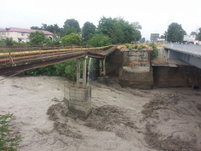 Göyçay körpüsünün aşma anı anbaan